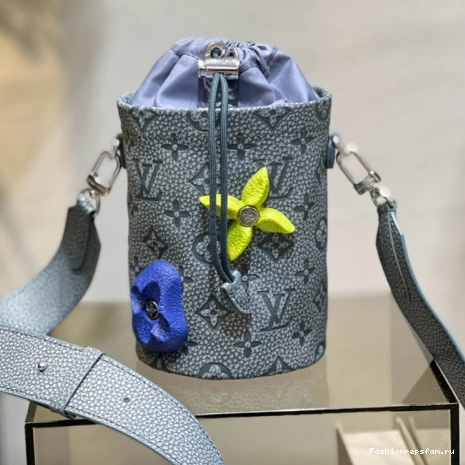 FASH 2210YA0154 LOUIS VUITTON Bag 0425